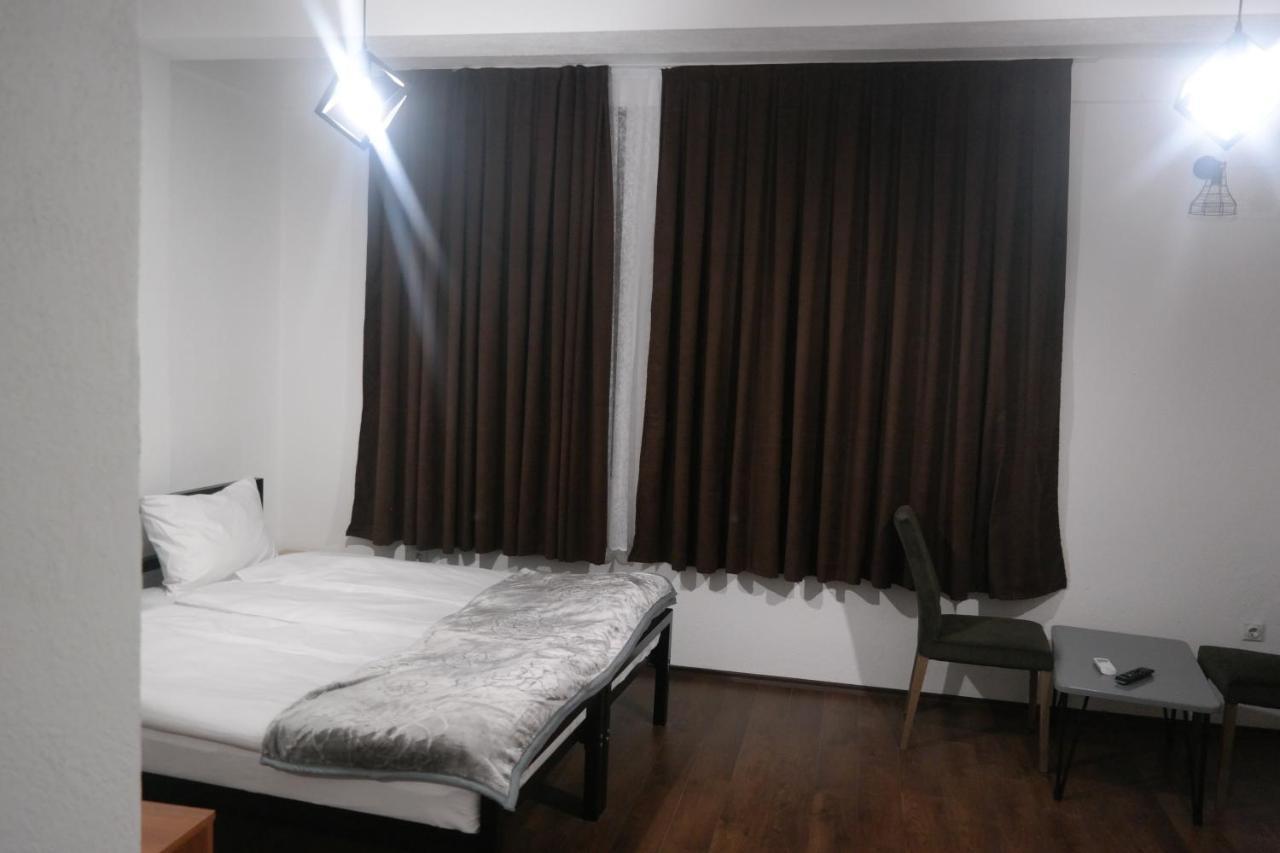 Villa Family Куманово Екстер'єр фото