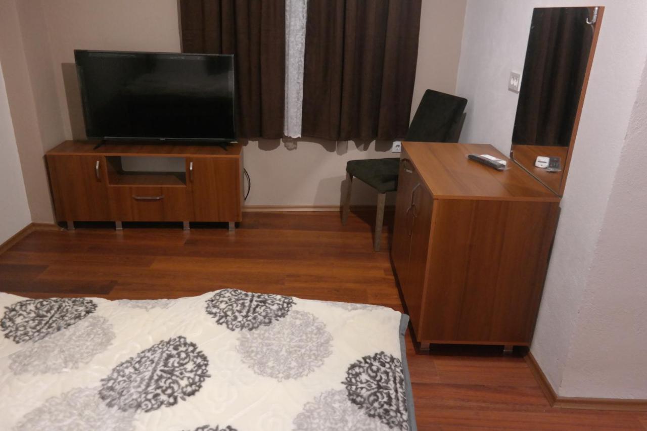 Villa Family Куманово Екстер'єр фото